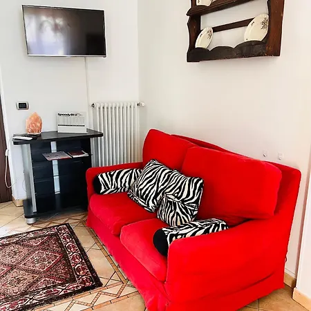 La Casa Del Nonno * Montegrosso dʼAsti
